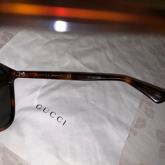 Gucci Sunglasses - Picture 7 of 9